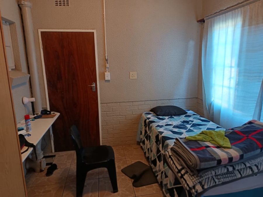 5 Bedroom Property for Sale in New Park Northern Cape